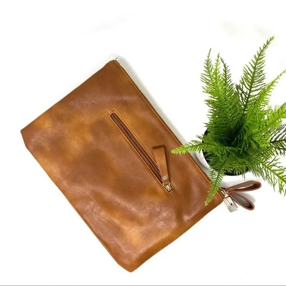 Chico’s Vegan Leather Large Brown Clutch NWT - Picture 2 of 7